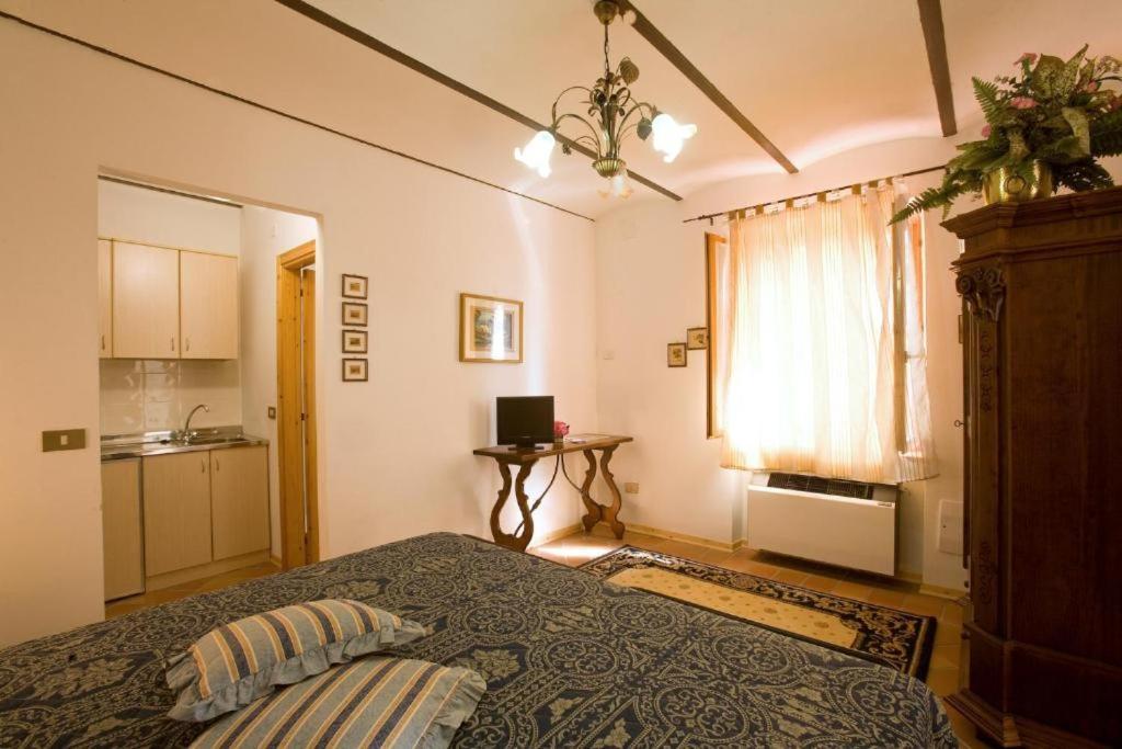 Villa Gioia Civita ฟาบริอาโน ภายนอก รูปภาพ