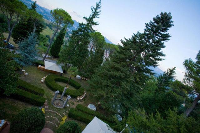 Villa Gioia Civita ฟาบริอาโน ภายนอก รูปภาพ